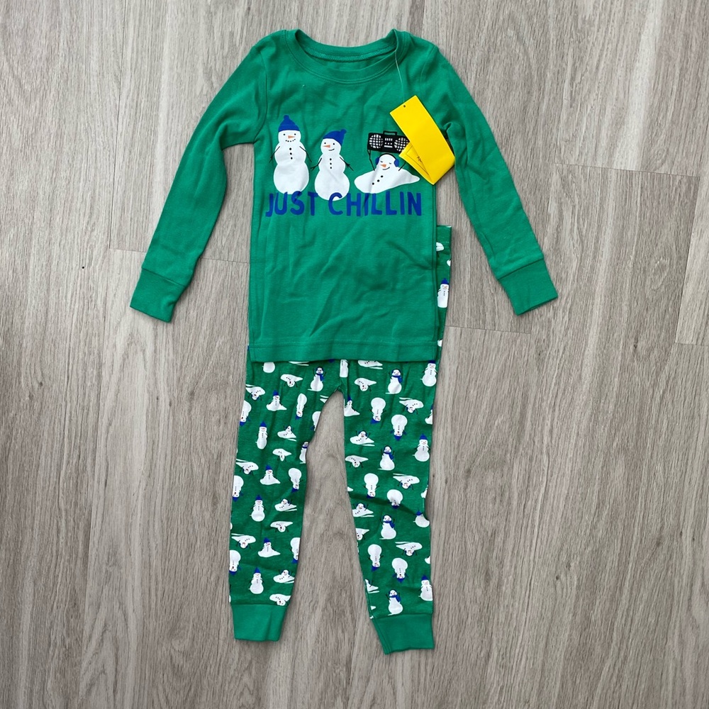 NWT Old Navy PJ Set 3T